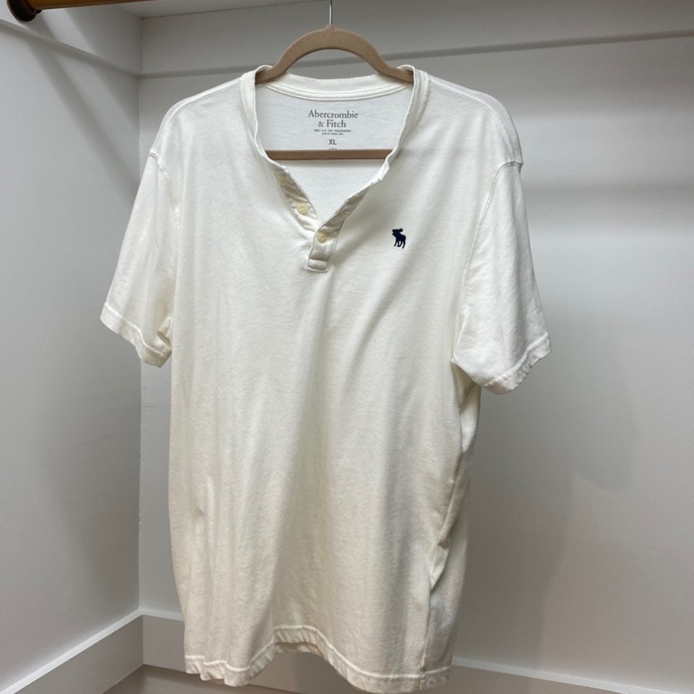 A&F top XL
